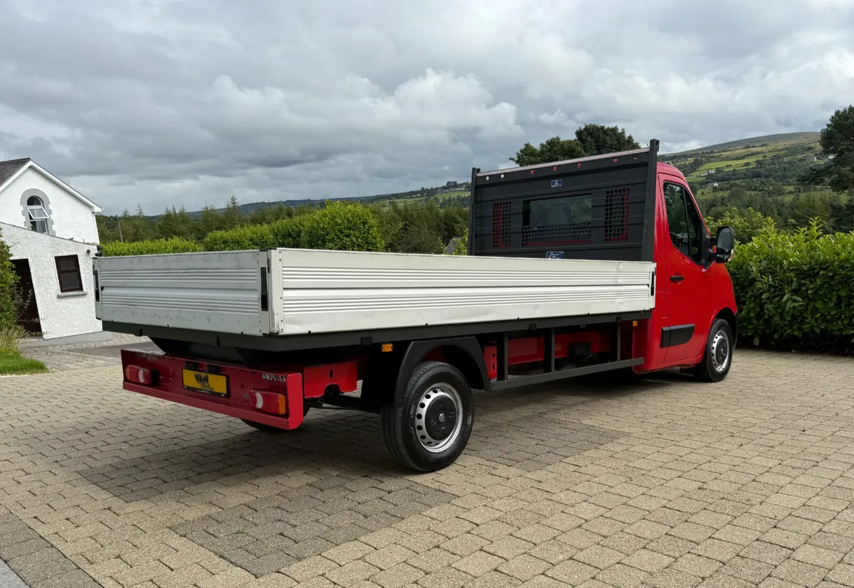 2020 Vauxhall Movano Dropside 2.3DCI 135bhp AirCon - Image 4