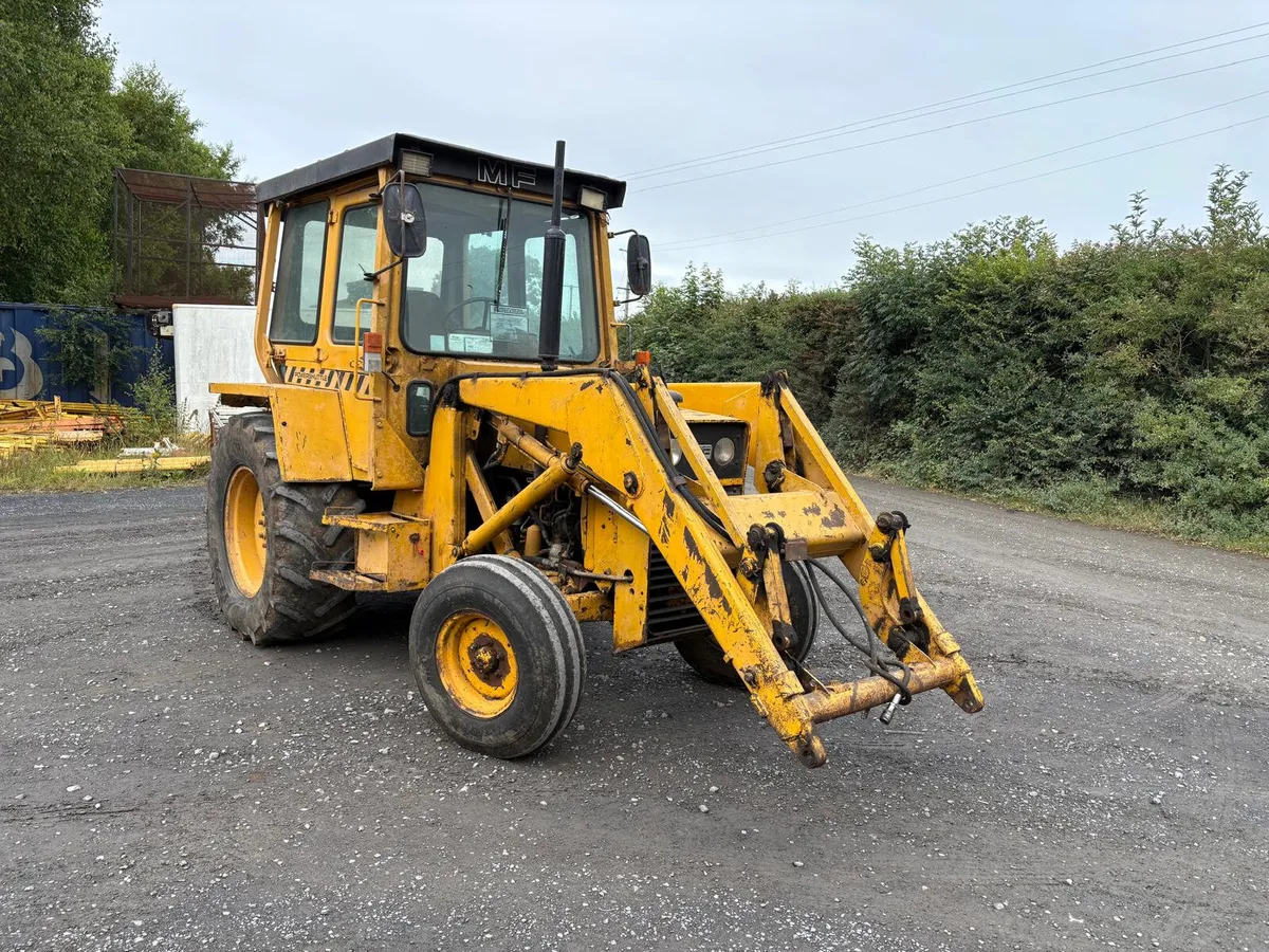 MF 50HX 2WD Loading Shovel - Image 1