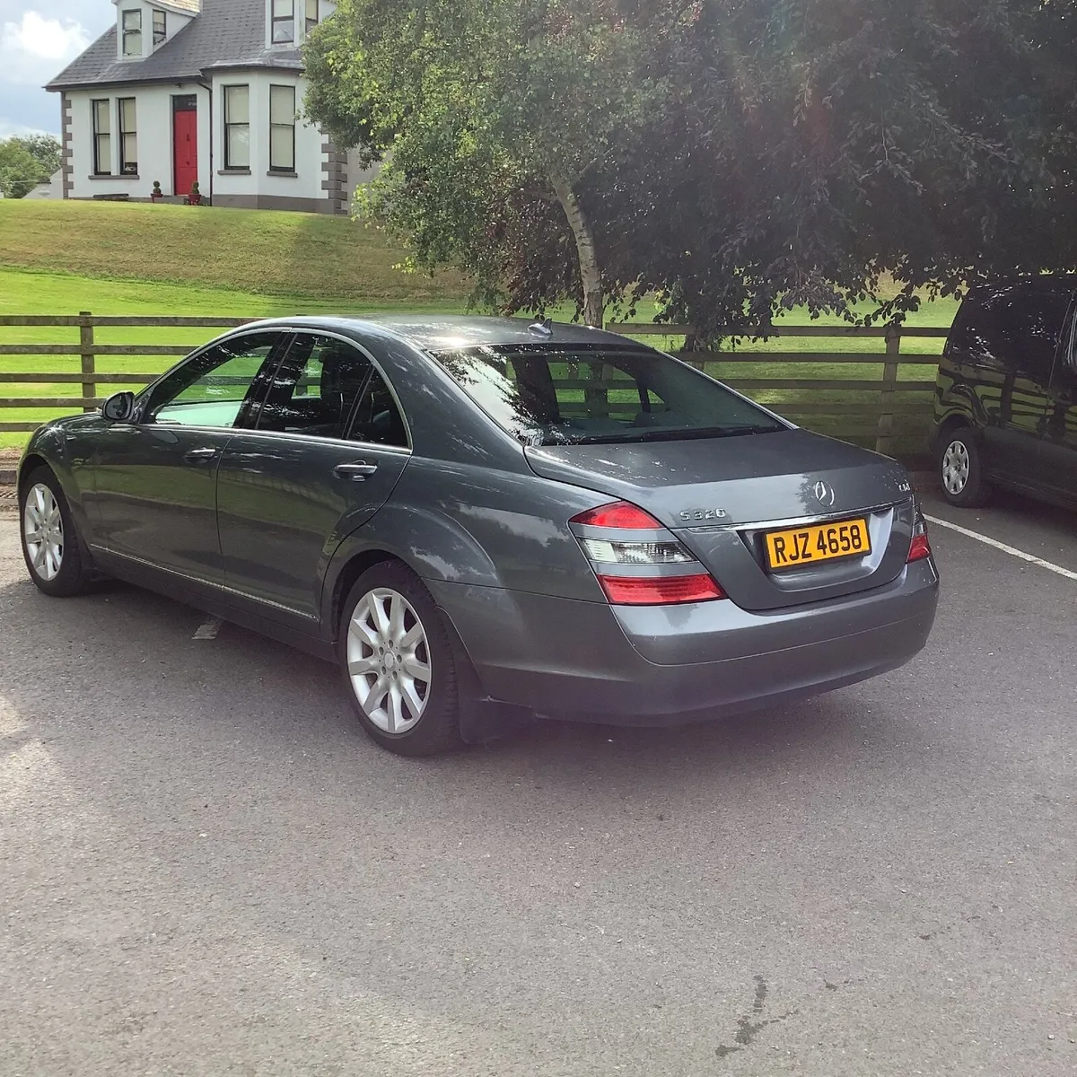 Mercedes s320 automatic 2010 92000 miles - Image 1