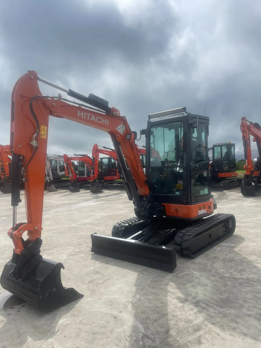 HITACHI ZX38-6 - Image 1