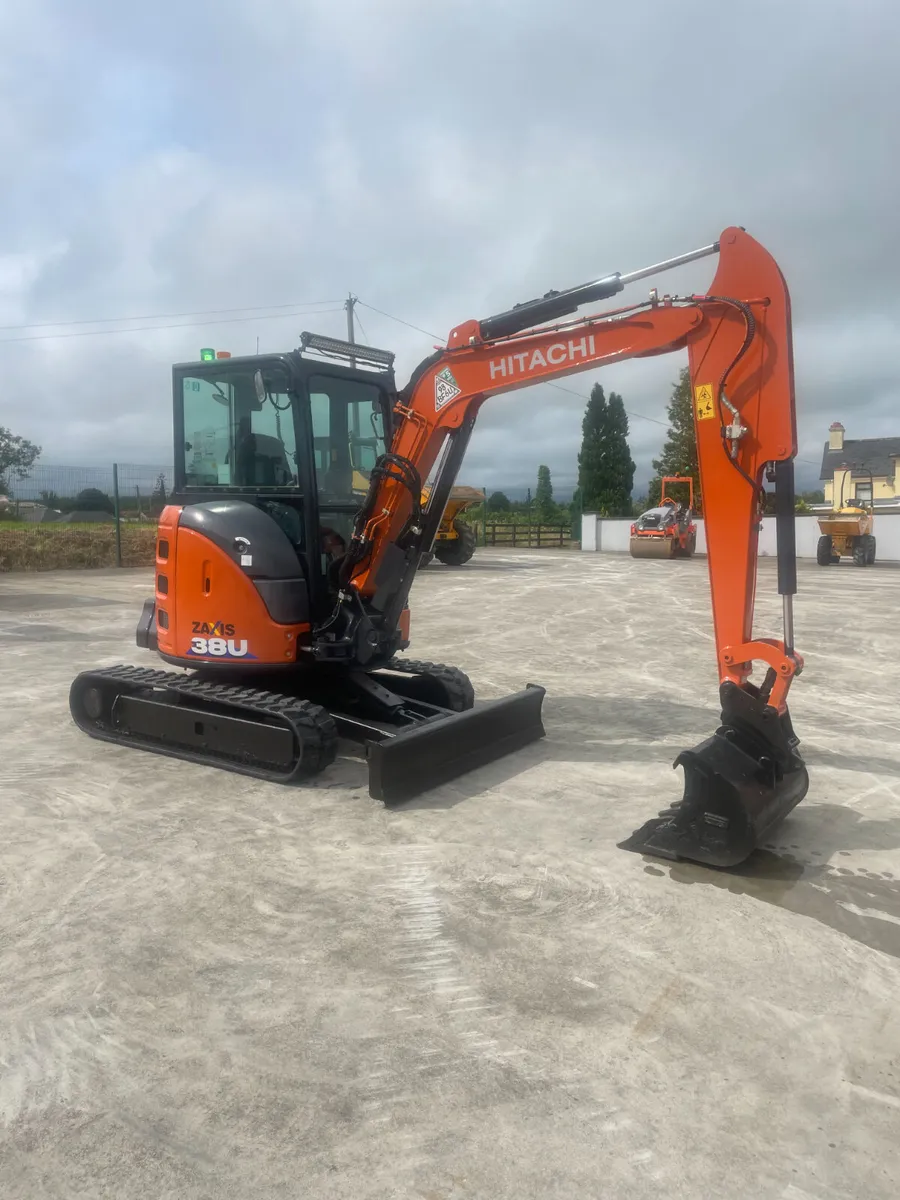 HITACHI ZX38-6 - Image 2