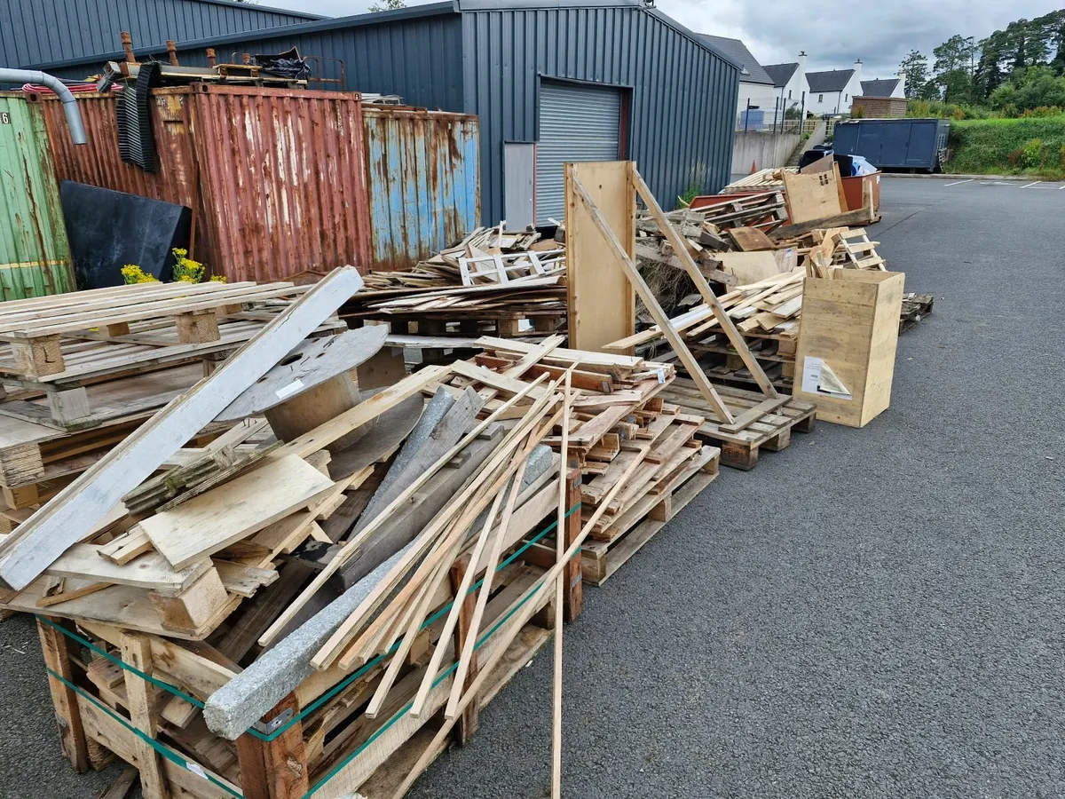FREE WASTE TIMBER