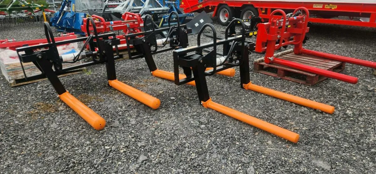 Quicke bale stackers - Image 1