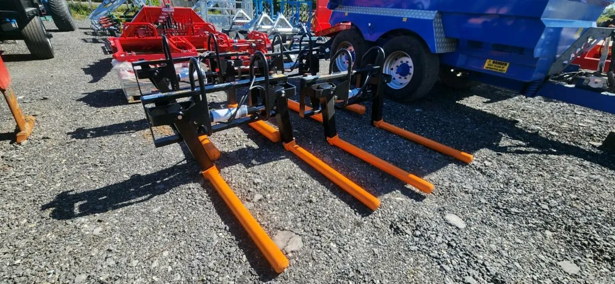 Quicke bale stackers - Image 2