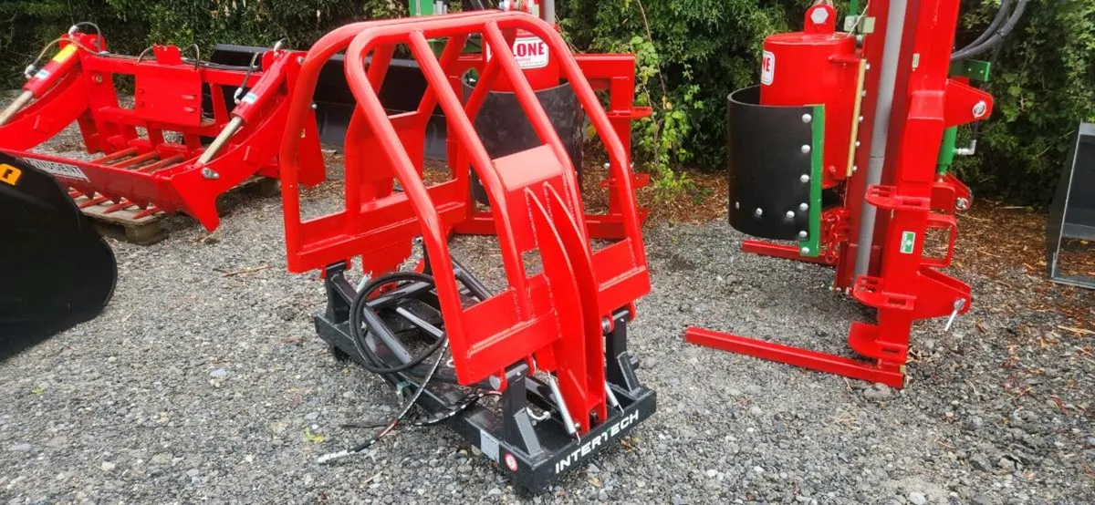 Intertech bale grabs - Image 1
