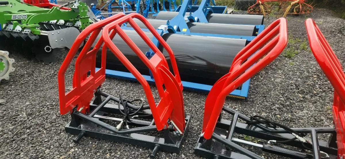 Intertech bale grabs - Image 3