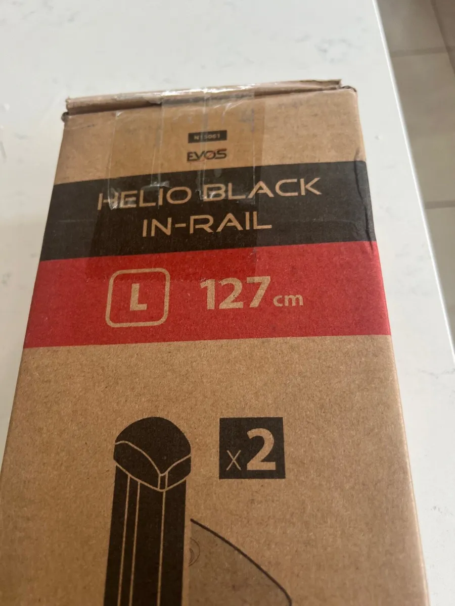 Hyundai Tucson roof bars - Image 1