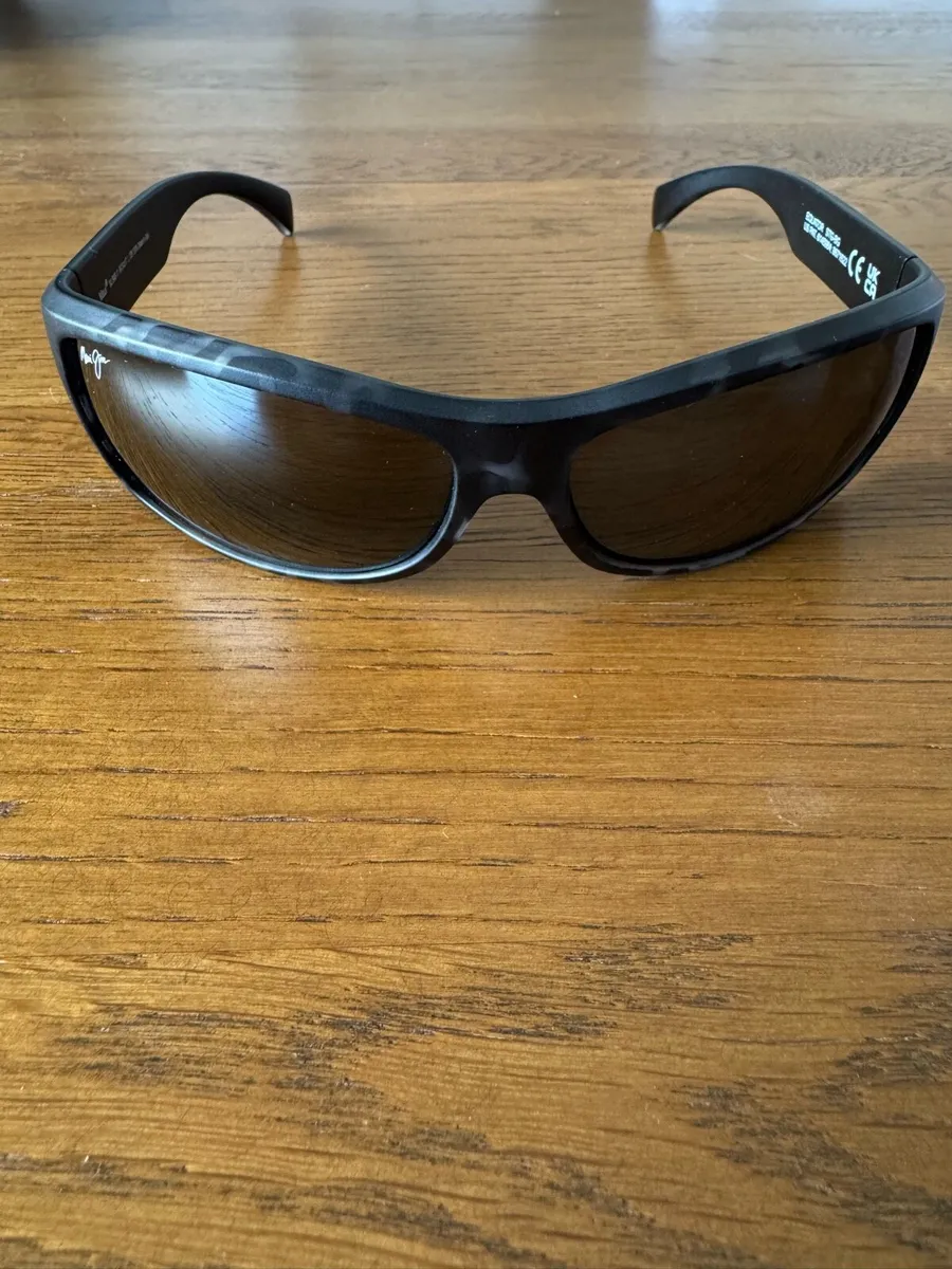 Maui Jim Sunglasses 🕶️ Equator Style - Image 4