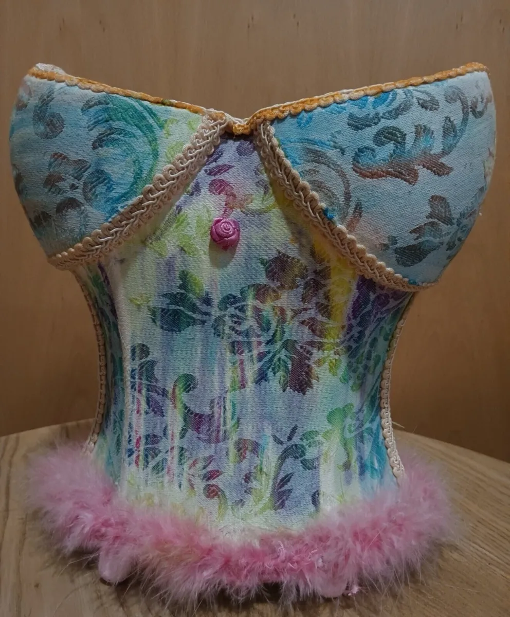 Boho style corset lamp - Image 1