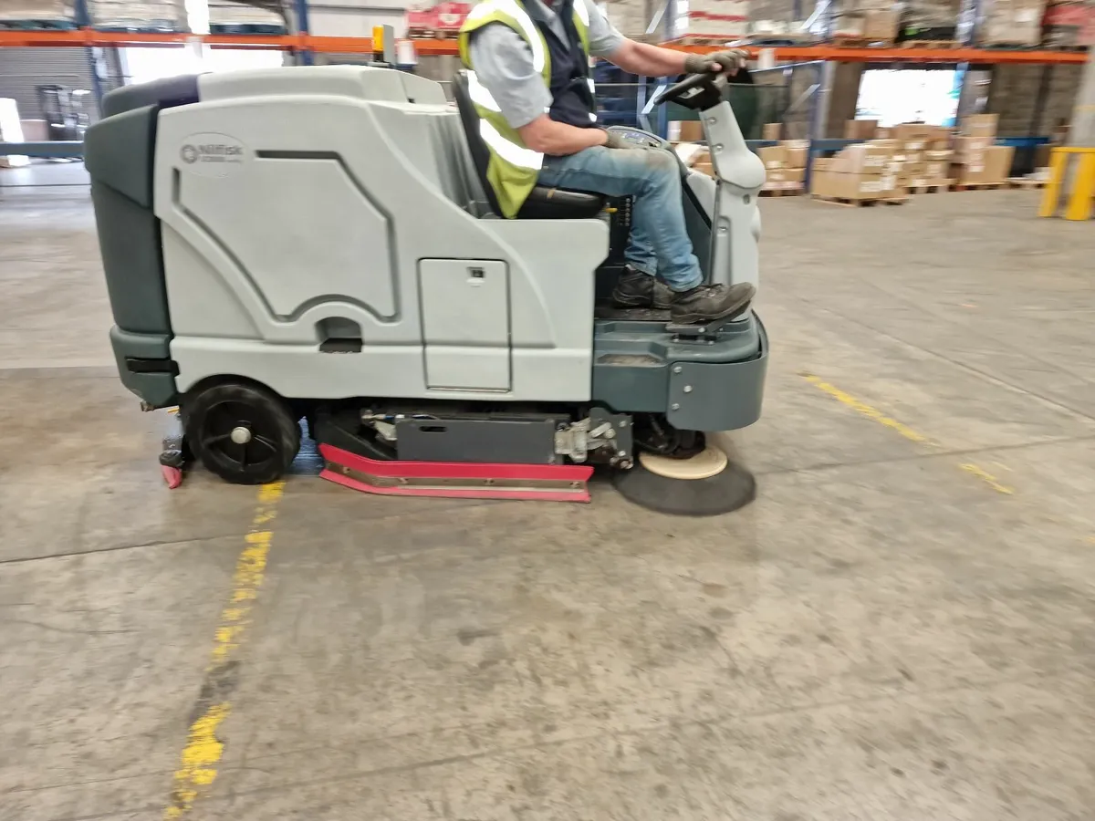 Nilfisk SC8000 Propane Ride-On Scrubber Dryer - Image 2