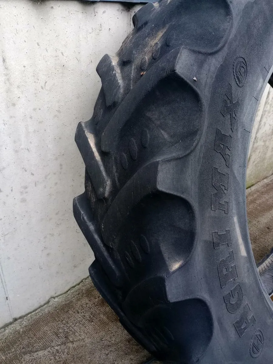 Tractor tyres 420/85/38 - Image 3