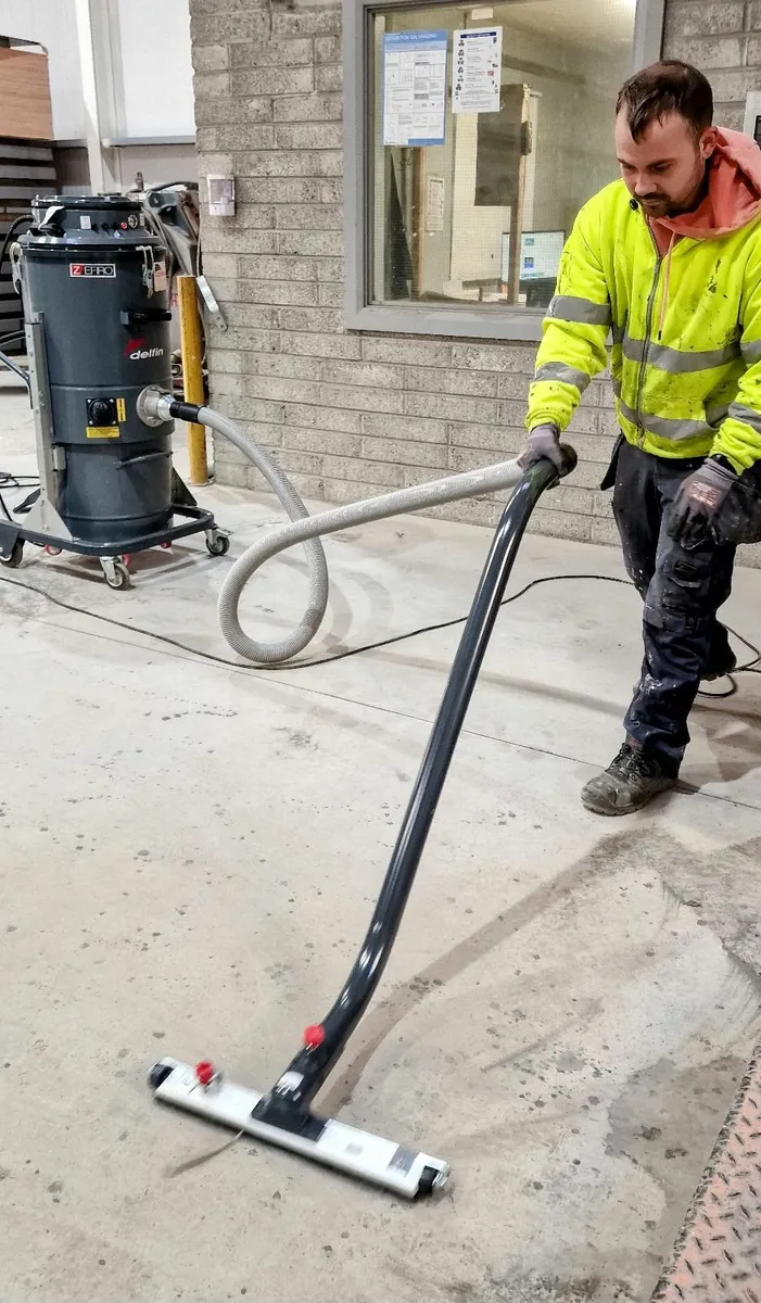 Delfin Industrial Vacuums - New - Image 2