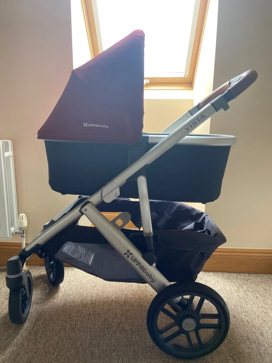 Uppababy vista pushchair & bassinet - Image 1