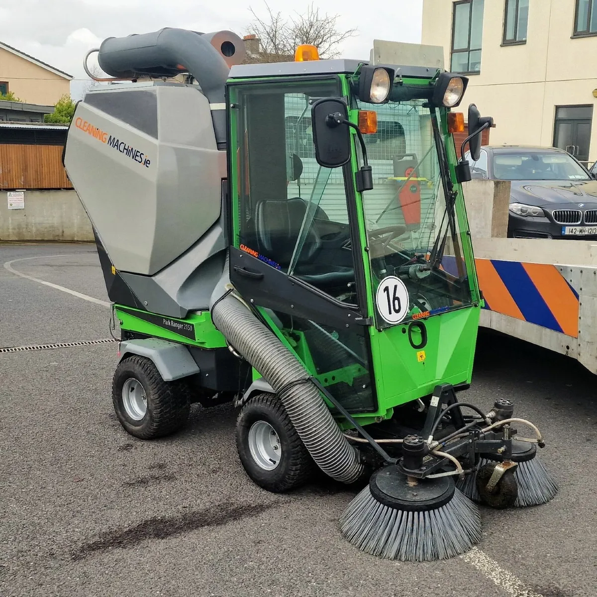 🚜 Egholm 2150 Diesel Sweeper – Second-Hand - Image 4