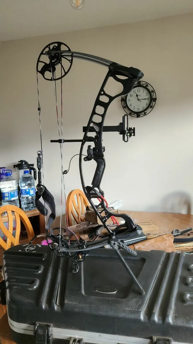 Hoyt Ignite 15-70 LB left hand - Image 2