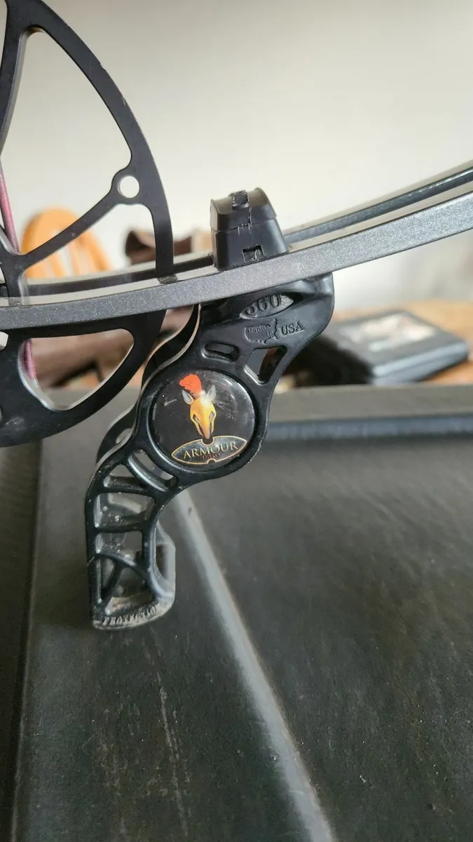 Hoyt Ignite 15-70 LB left hand - Image 3