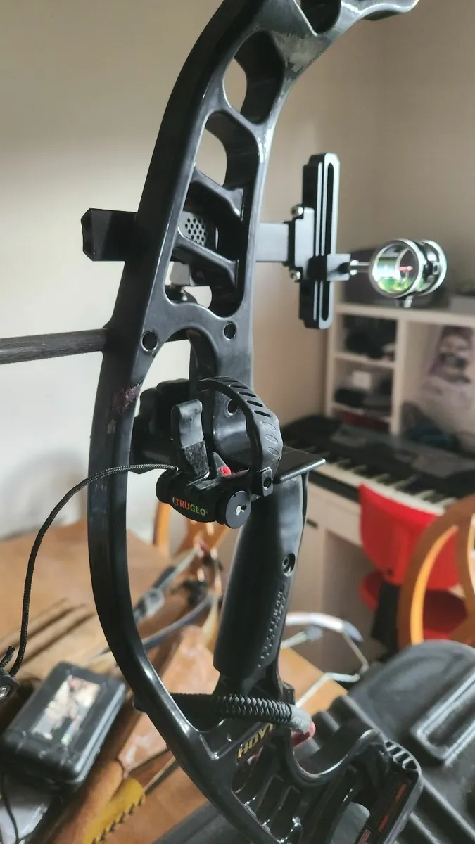 Hoyt Ignite 15-70 LB left hand - Image 1