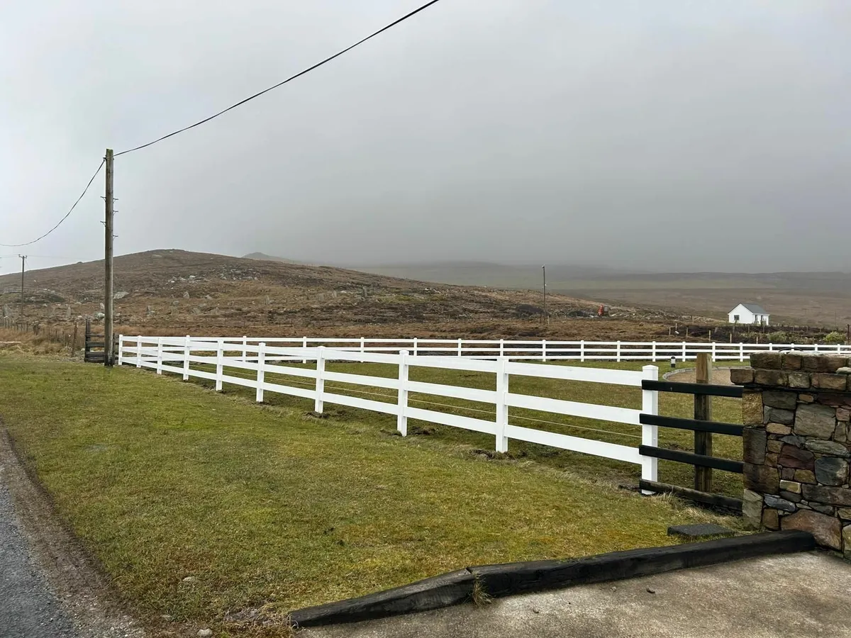 Pvc Lifetime warranty Fencing - Image 3