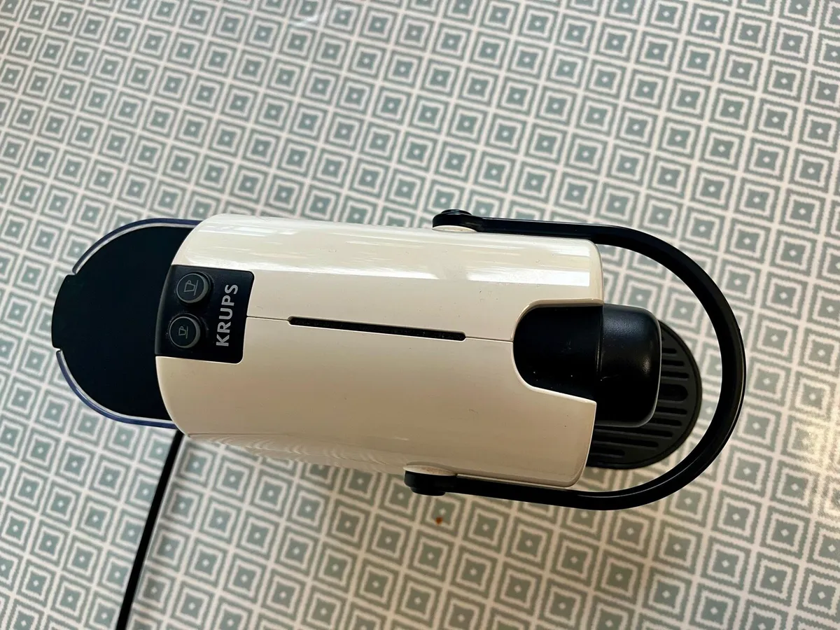Nespresso Coffee Machine & Milk Frother - Image 2