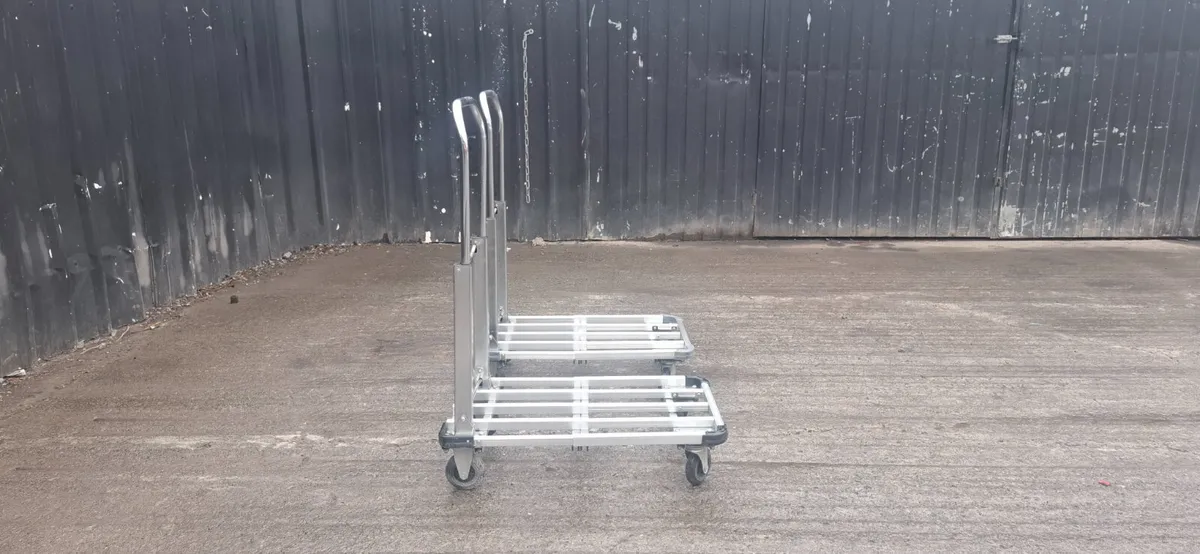 Heavy-Duty Flatbed Trolley - Image 3