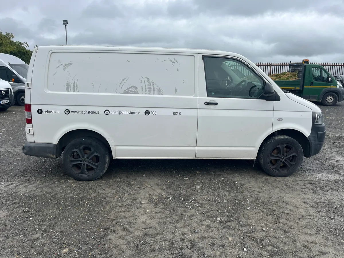 2015, VW Transporter - Image 2