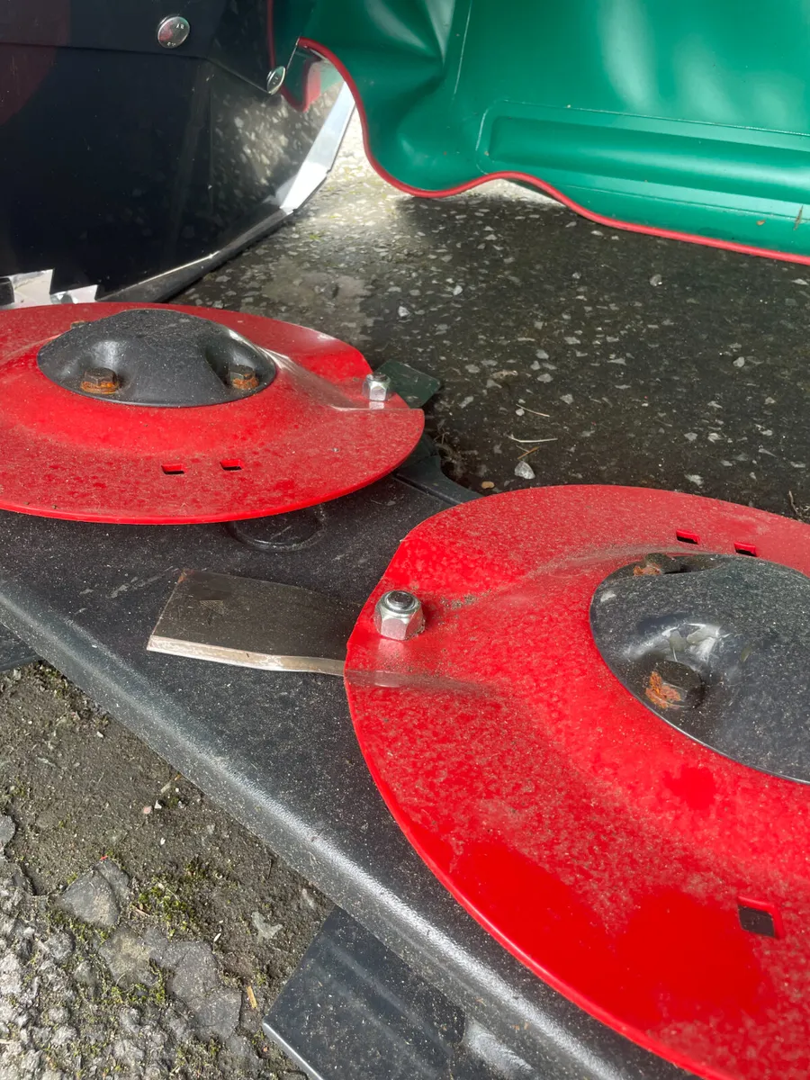 New Kverneland 2624M Mower - Image 2