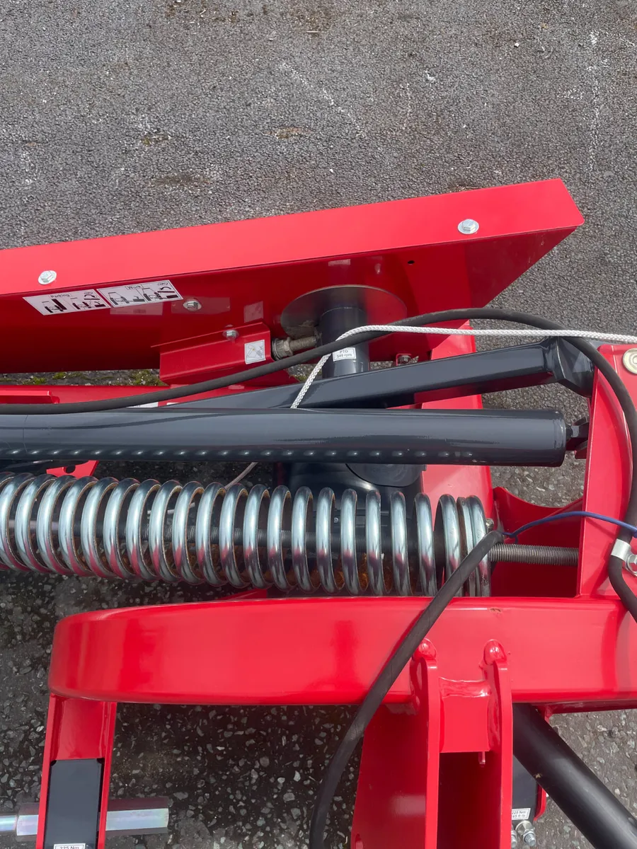 New Kverneland 2624M Mower - Image 4