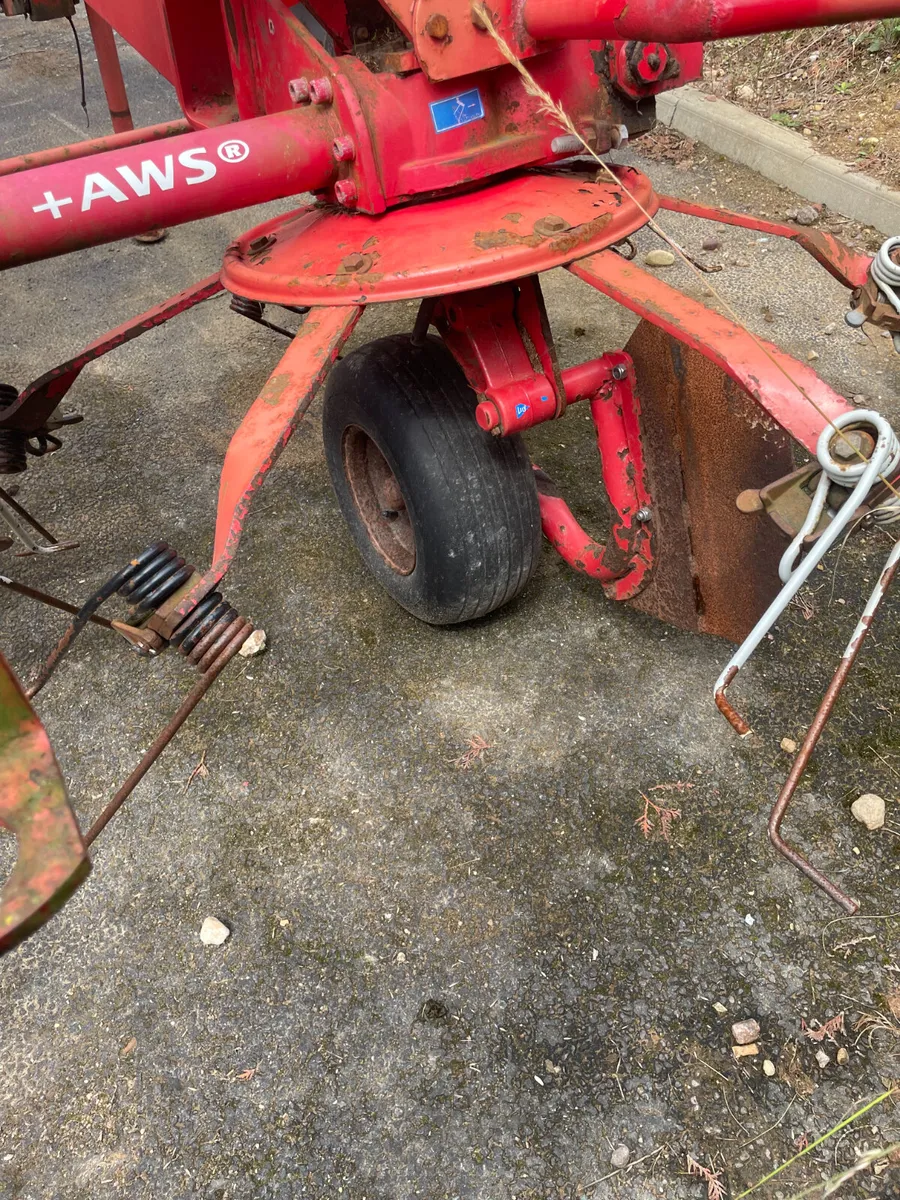 Lely 675 Tedder - Image 4