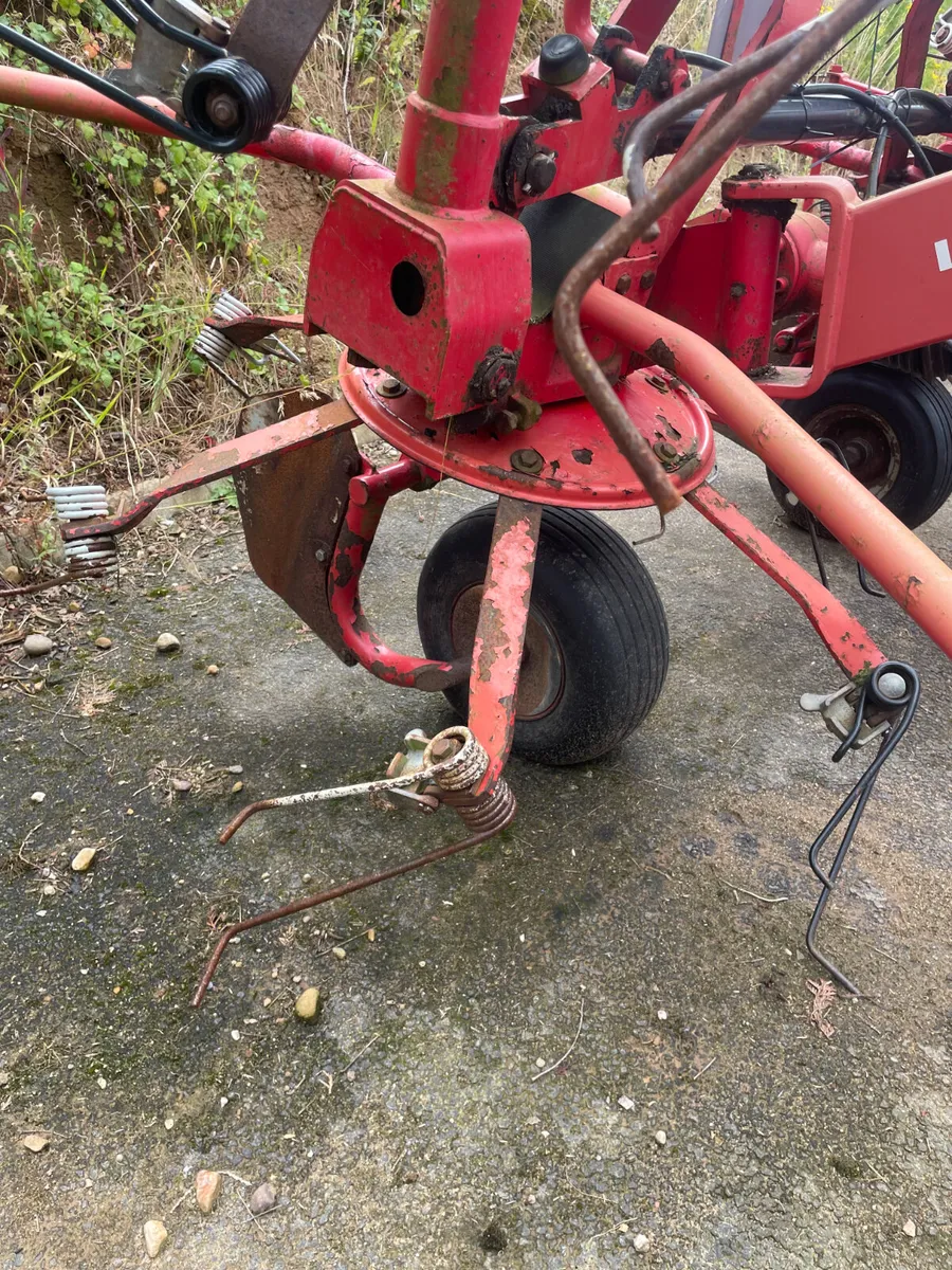 Lely 675 Tedder - Image 2
