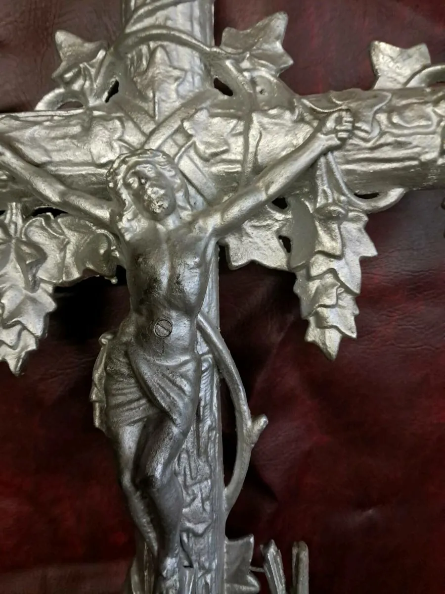 Cast iron cross - Image 2