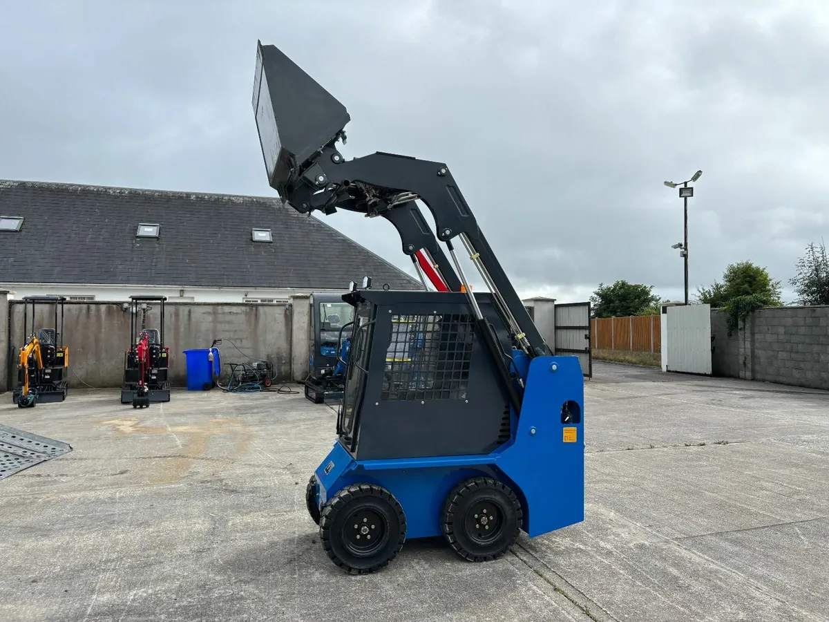 Kubota Powered Rippa RS07... Skid Steer... - Image 4