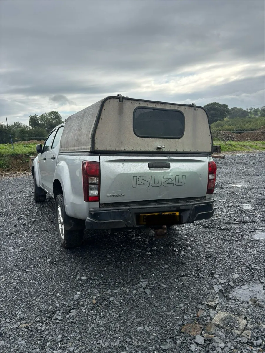 For breaking Isuzu d max - Image 2