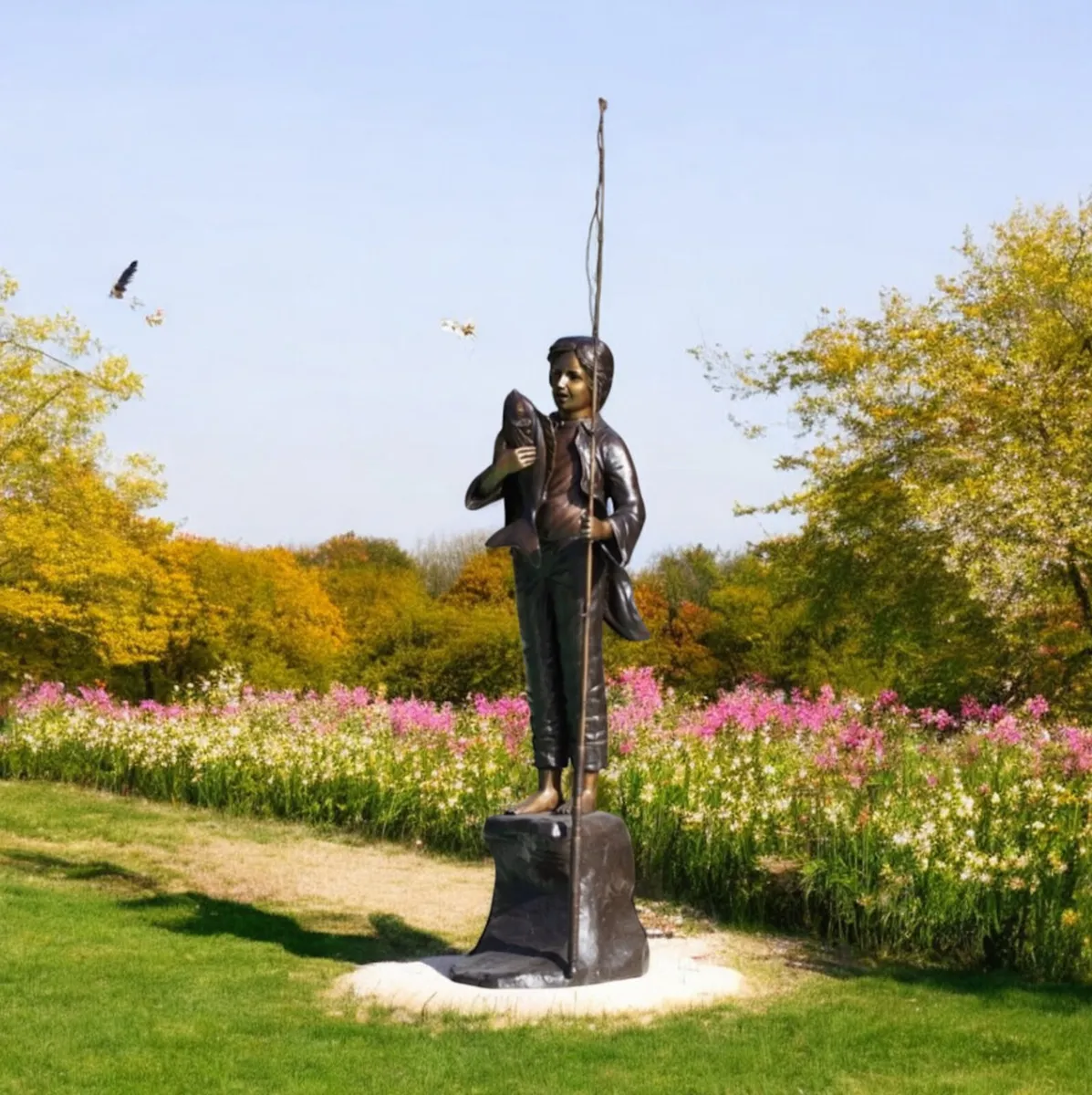 Bronze fisherman - Image 3