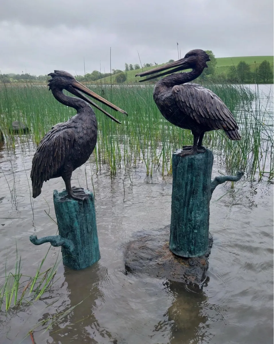 Pair bronze pelicans - Image 2