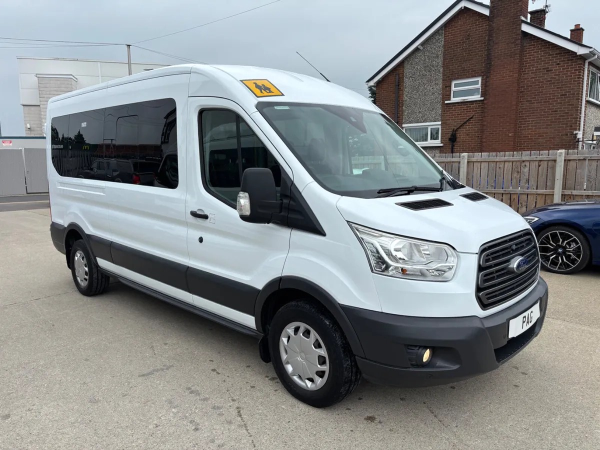 2018 FORD TRANSIT TREND 15 SEAT. WHEEL CHAIR - Image 3