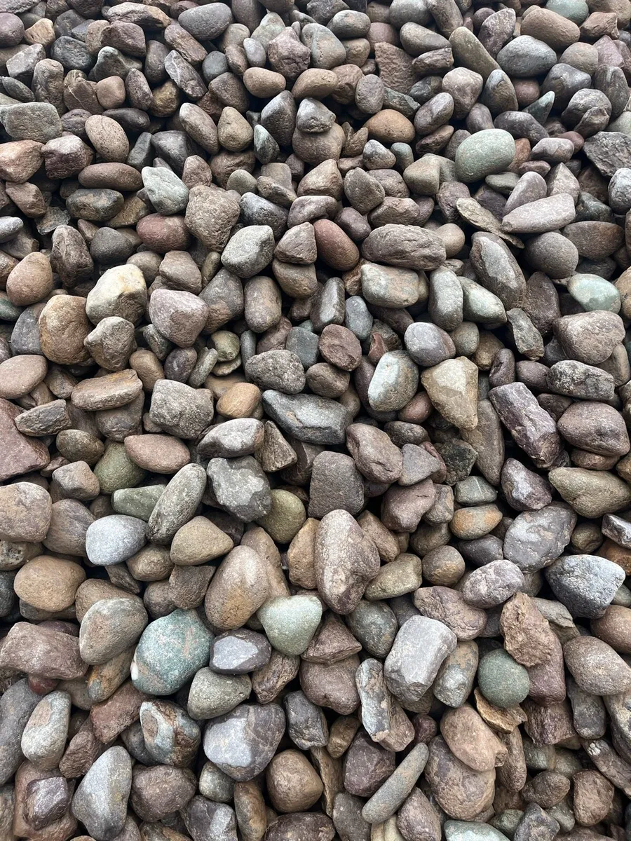 Drainage stone - Image 1