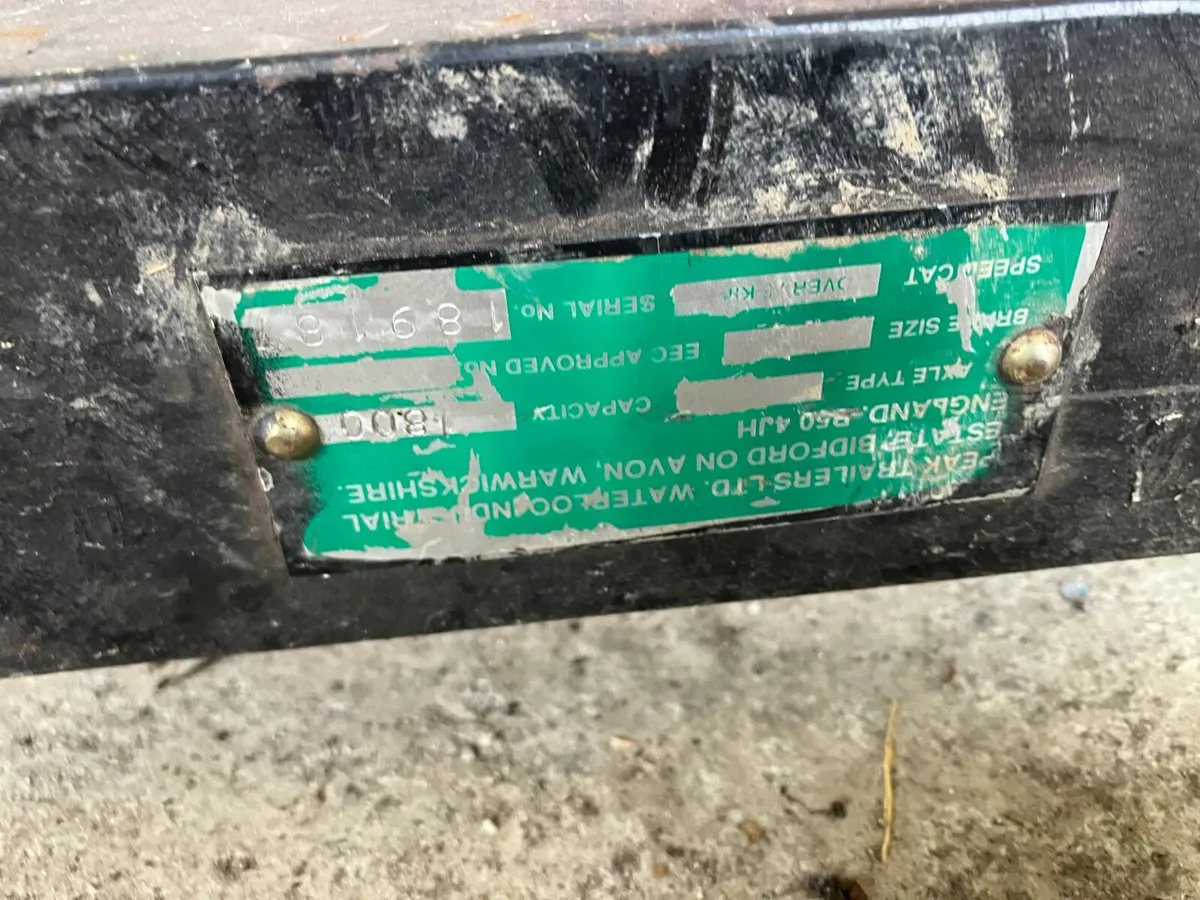 PAIR  NEW TRAILER AXLES 1800KG  EACH BRAND NEW - Image 2