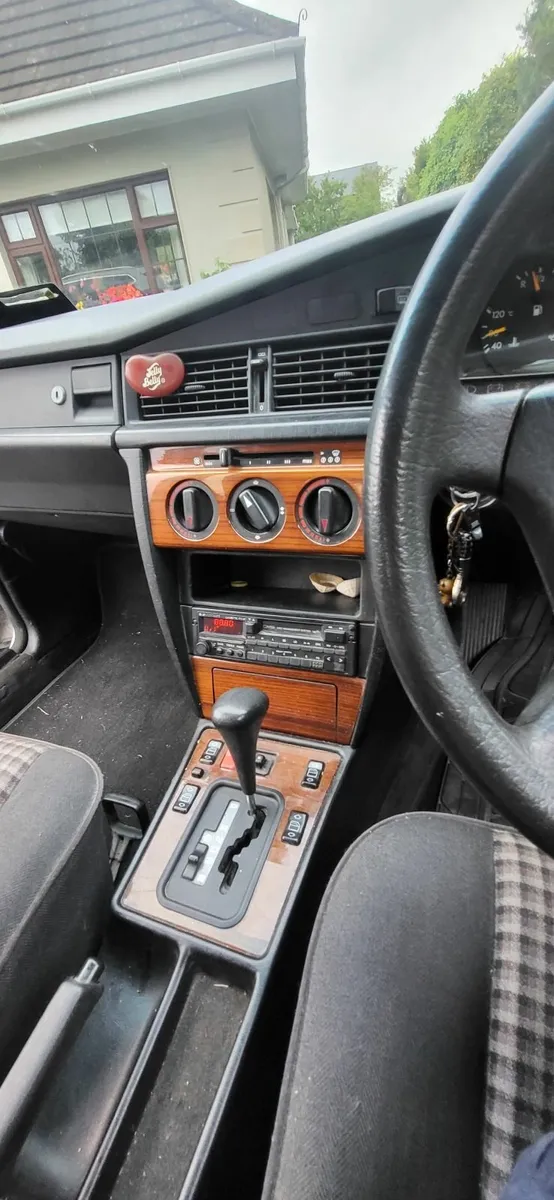 Mercedes-Benz Other 1993 - Image 3