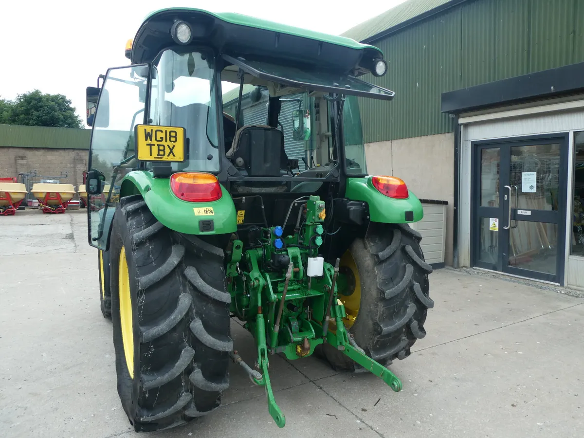 John Deere 5075E - Image 4