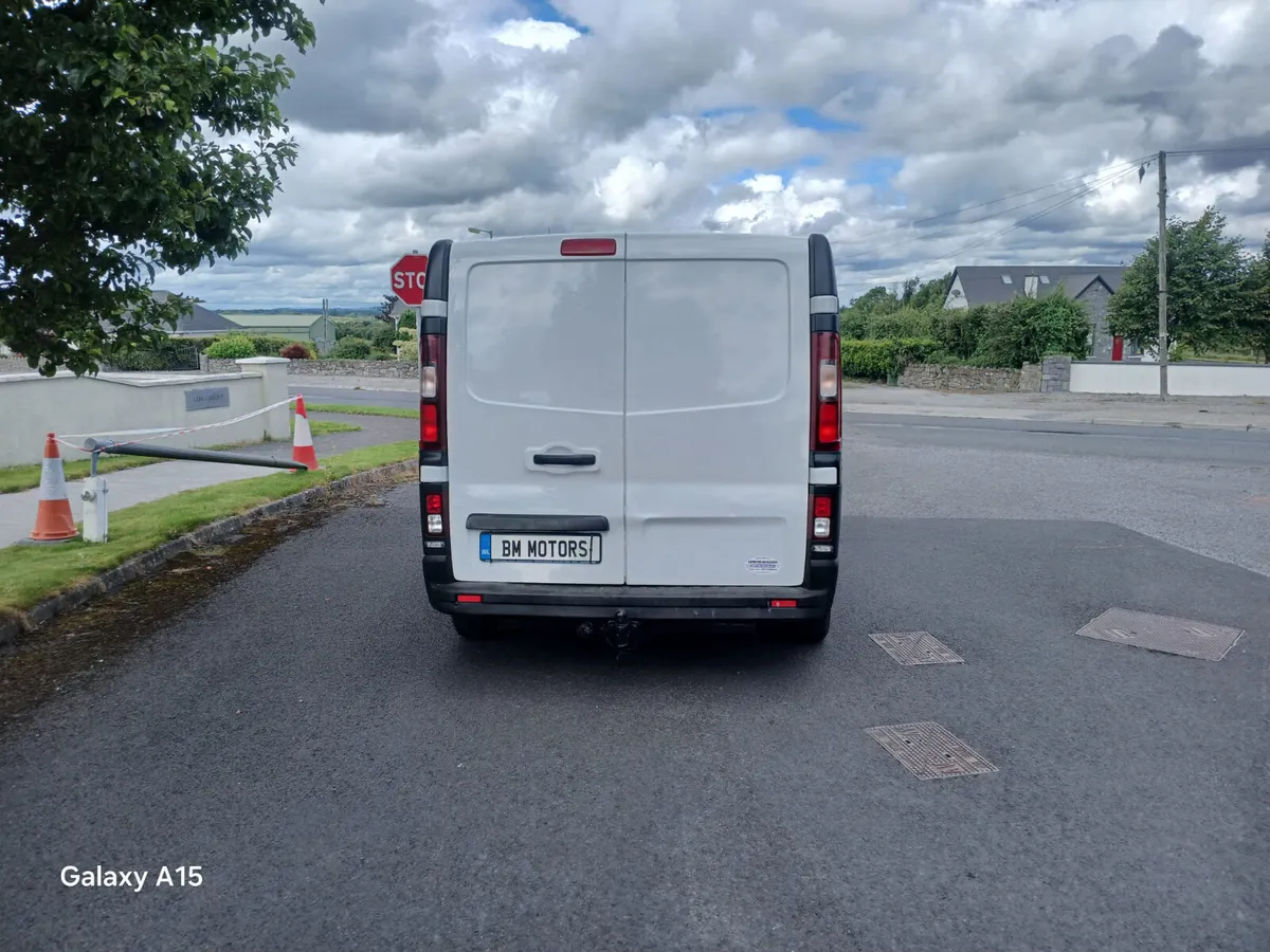 Opel Vivaro 2017 - Image 4