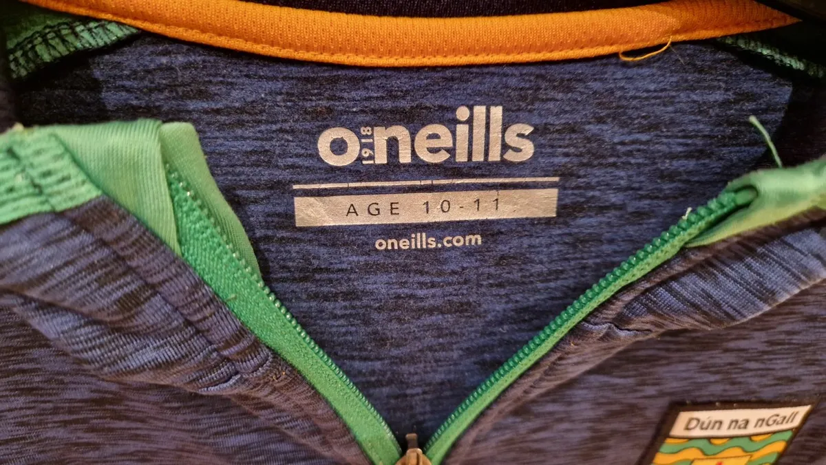 Kids Donegal Football Hoody - Image 2