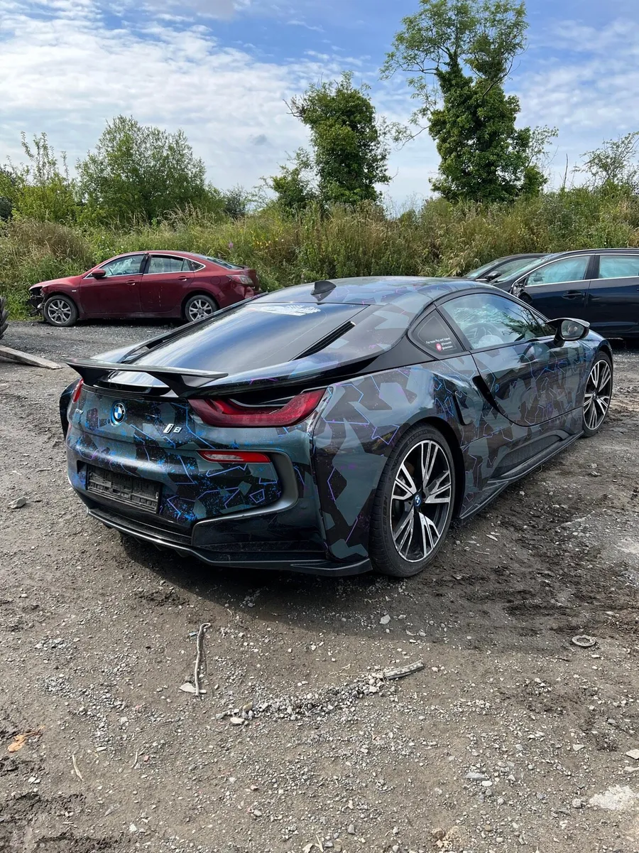 Breaking Bmw i8 2017 L12/L15 1.5 hybrid - Image 2