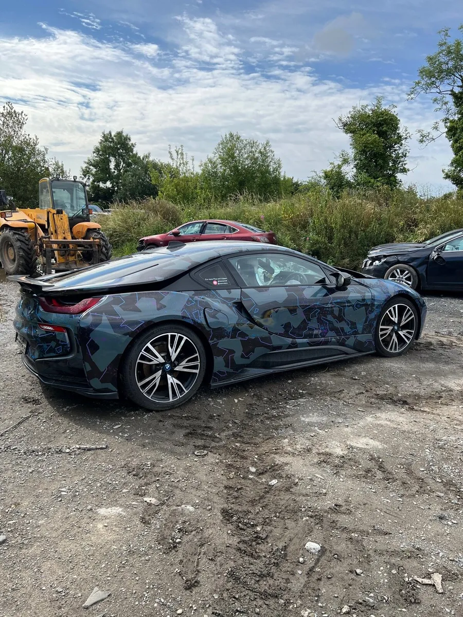 Breaking Bmw i8 2017 L12/L15 1.5 hybrid - Image 4