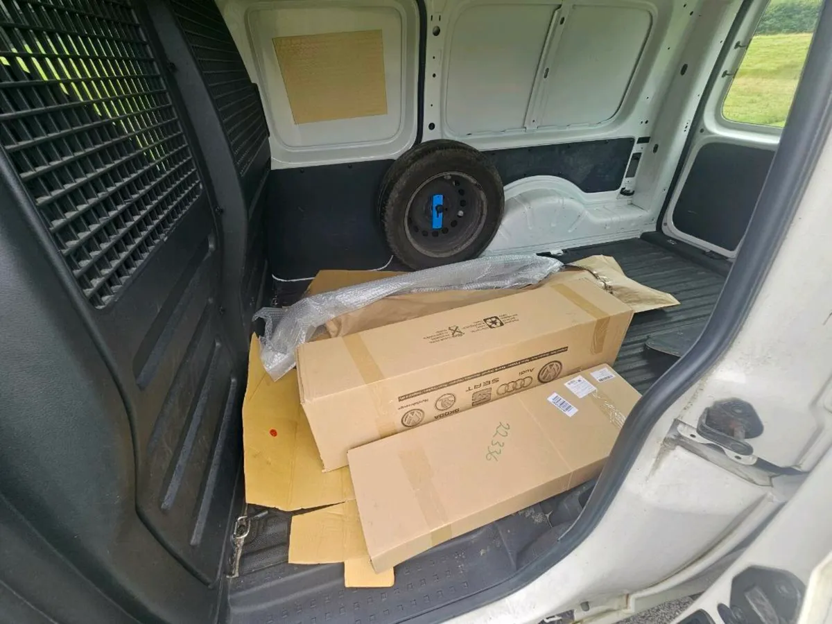 Vw Caddy Maxi 2.0 tdi price all in 10950 - Image 4