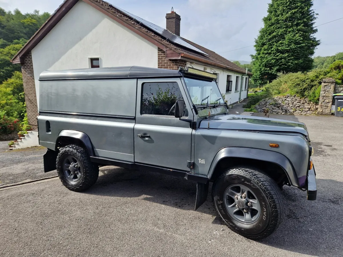 Defender 110 300tdi - Image 4