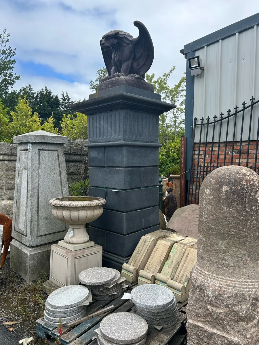 Granite Entrance  pillars large ,selling - Image 1