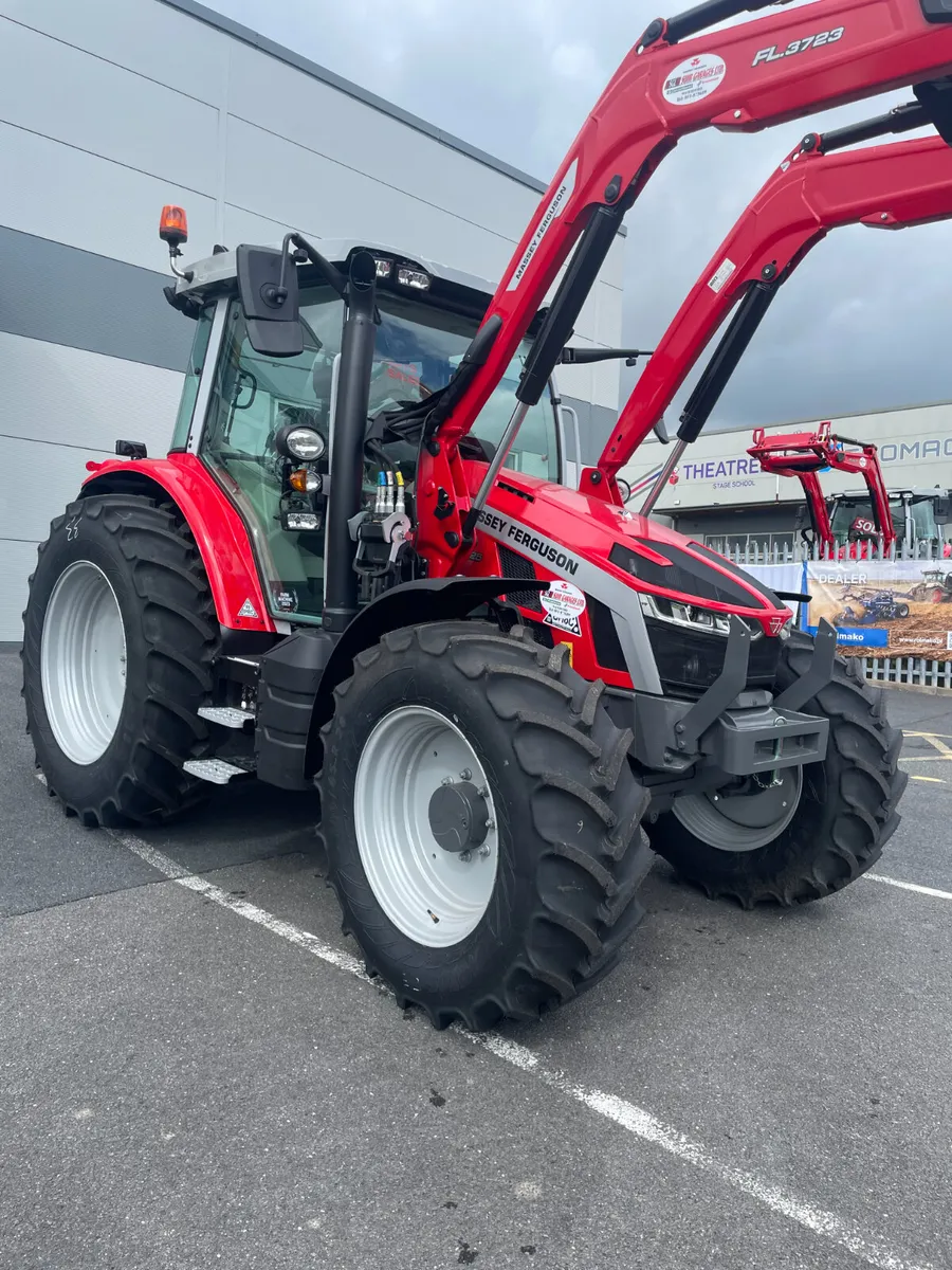 New Massey Ferguson 5S.125 Essential - Image 3
