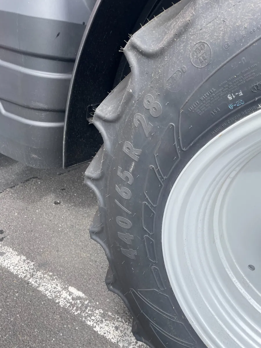 New Massey Ferguson 5S.125 Essential - Image 4