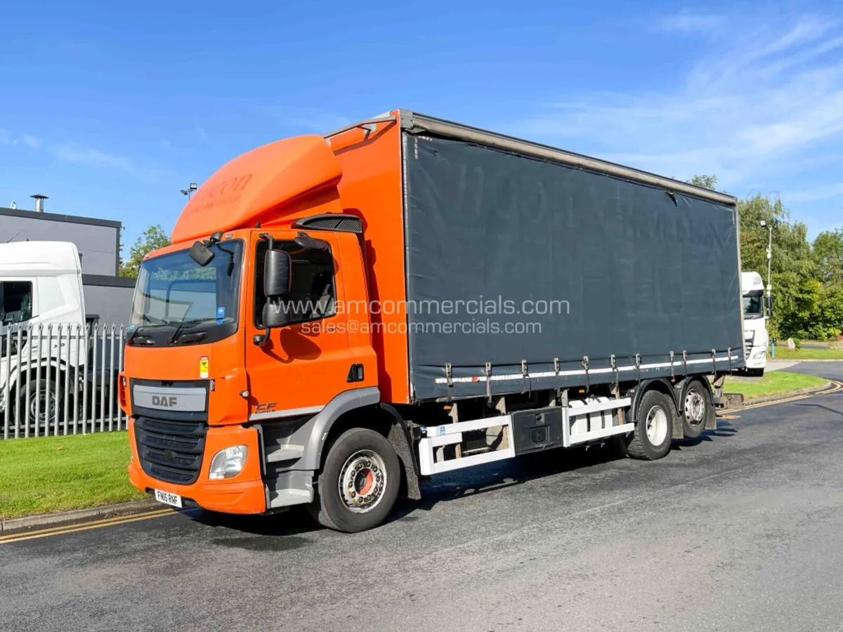 2015 (15) DAF CF 330 CURTAIN SIDE 26 TONNE 6X2 - Image 3