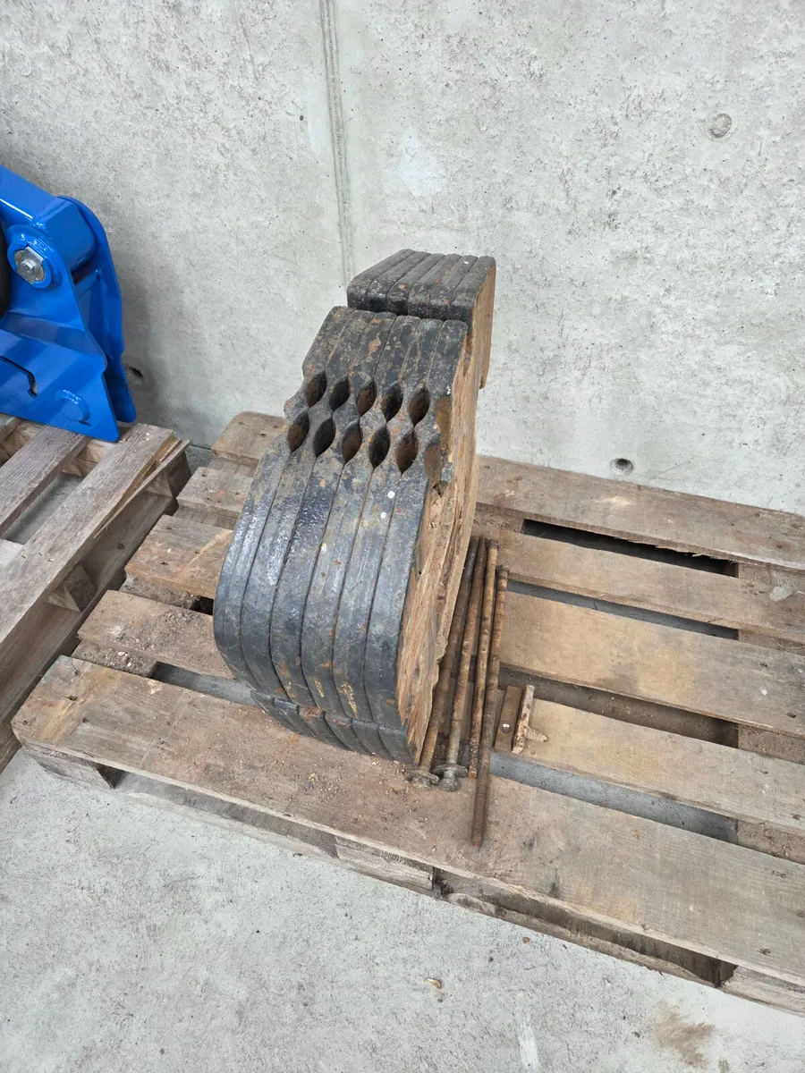 New Holland Fan Weights - Image 1